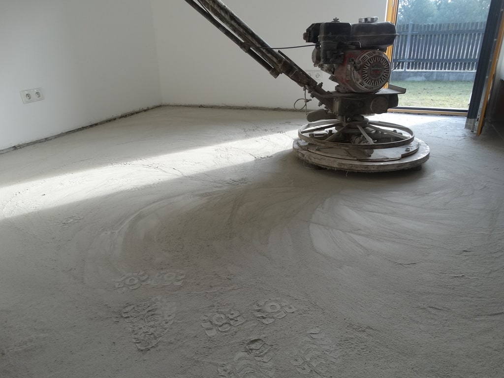 03 posadzka betonowa ULTIMA etapy budowy_Mechaniczne szlifowanie_